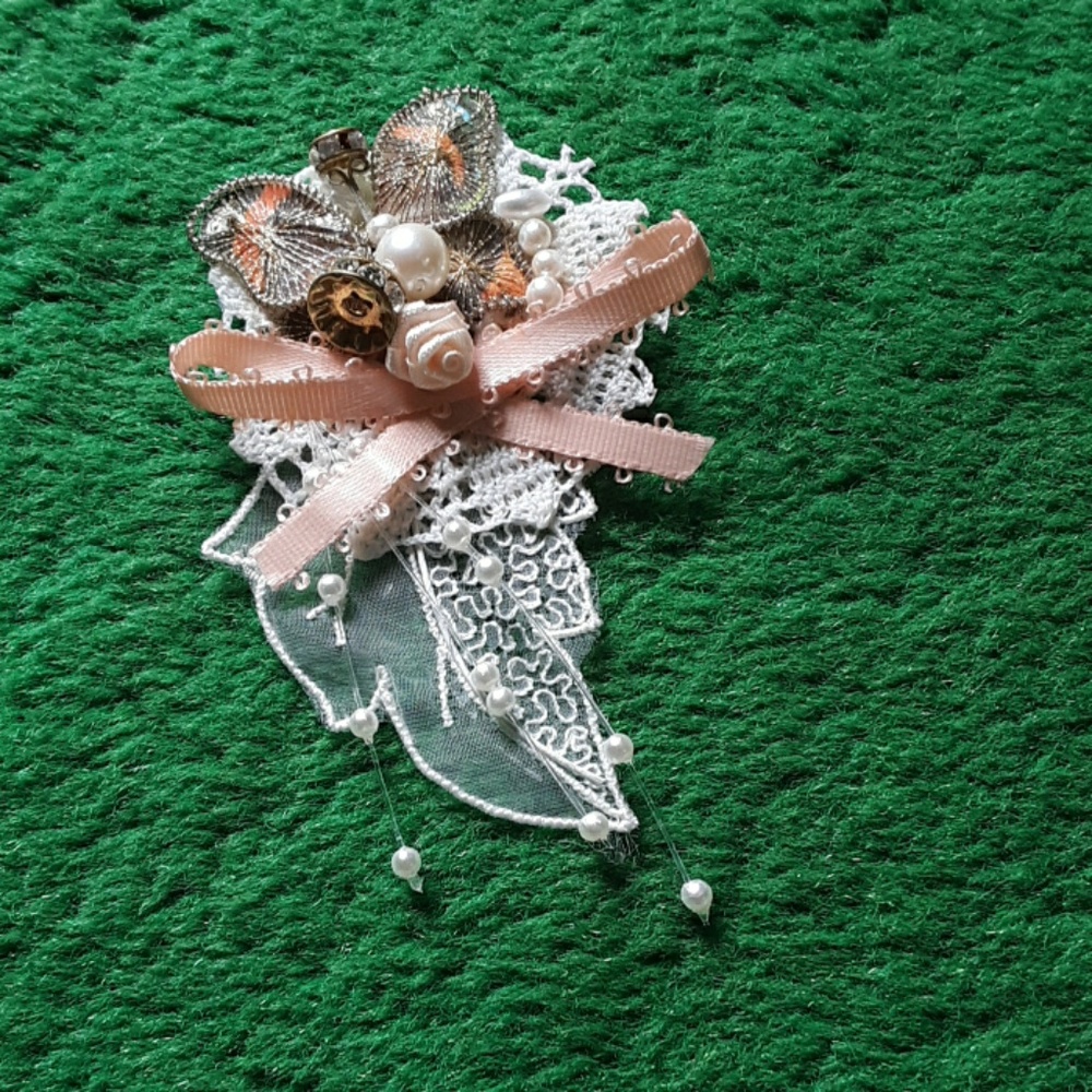 Brooch